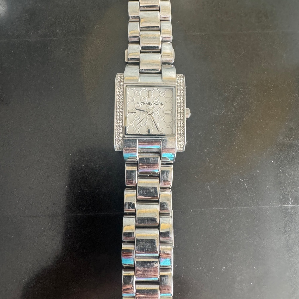 Michael Kors Silver-tone Crystal Accent Square Dial Bracelet Watch - Picture 4 of 7
